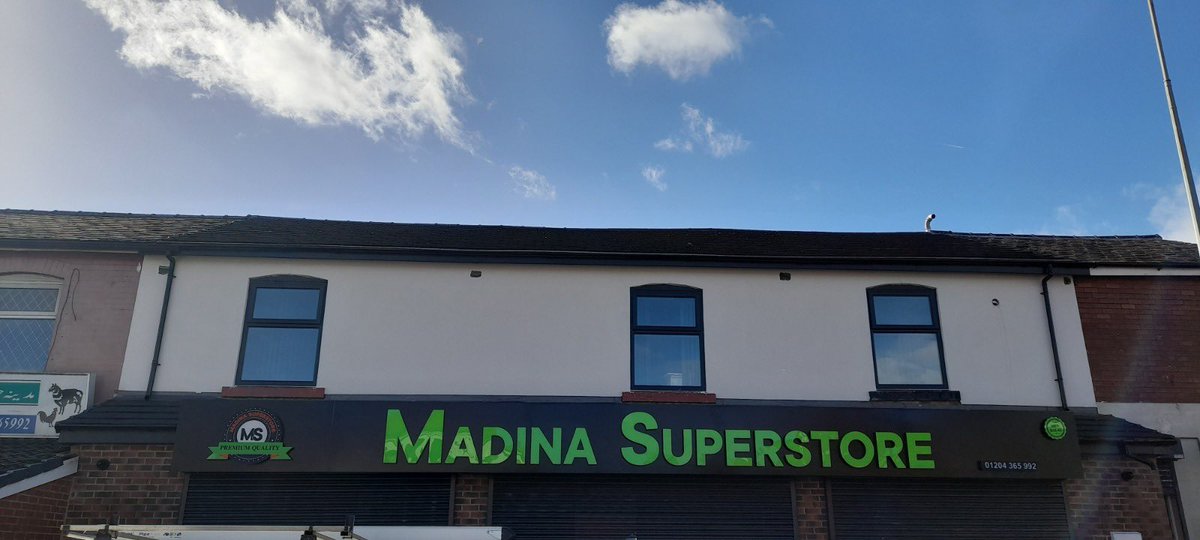 HotPrintDesign's tweet photo. Shop sign#hotprintdesign#bolton#07950288228 https://t.co/5fg0i4woYu
