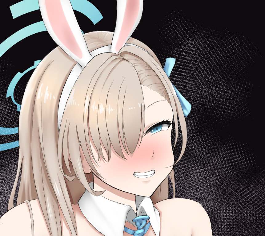 一年前1枚、最近2枚。
スケベ顔上達したな! 