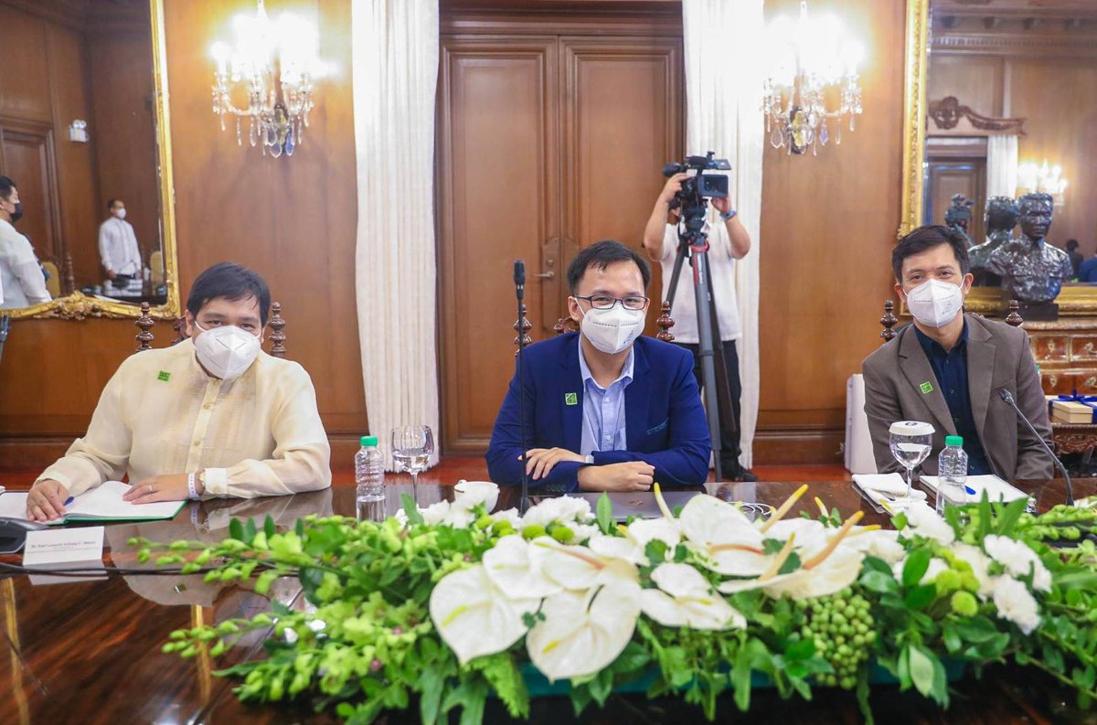bongbongmarcos's tweet photo. Ako ay naniniwala na sa pamamagitan ng mga datos at siyensya na mayroon sila, mas mapapaigting natin ang ating pambansang seguridad, magíng ang kahandaan sa mga kalamidad at sa pagpapa-unlad ng ating ekonomiya. https://t.co/OBvgHvovG8