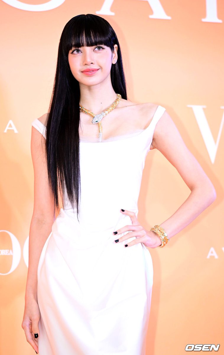 LALISA AT AVRORA AWARDS 
#LISAxBvlgariSeoul 
#LISAxBVLGARI #LISA