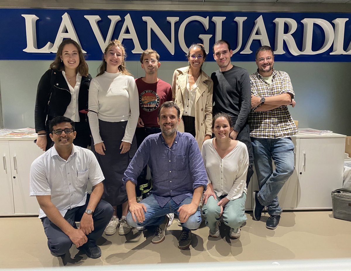 Ahir vam començar una nova edició del Màster en Periodisme Avançat - Reporterisme de <a href="/BlanquernaFCRI/">Blanquerna FCRI</a> amb una visita a <a href="/LaVanguardia/">La Vanguardia</a> acompanyats pel seu Subdirector i Defensor del Lector, Joel Albarrán (<a href="/jualbarran/">Joel Albarrán Bugié</a>).