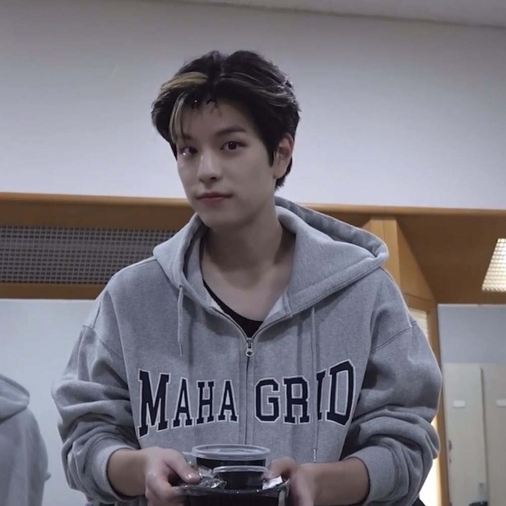 luvistay's tweet photo. I’m down bad for kim seungmin https://t.co/XKlQnCDIbg