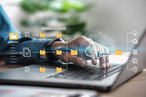 PabRom's tweet photo. Everyone's talking about customer experience but the delivery is lacking. Customer Data Platforms (CDPs) are the essential tool in solving this issue. Learn what a CDP is and how to deliver maximum customer experience from your CDP investment. https://t.co/IY9a7ZooC5 https://t.co/AQ2yTS54hF