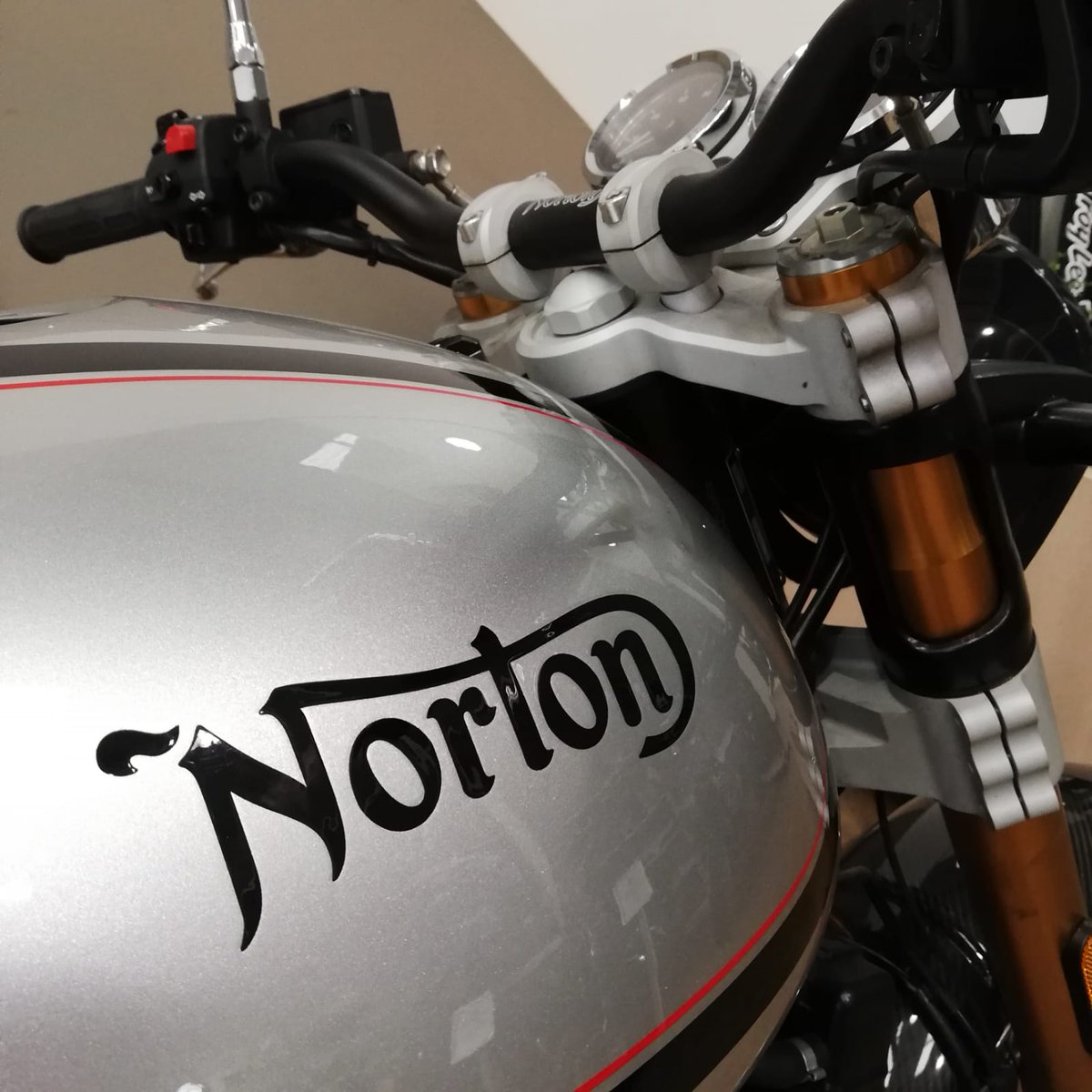 KrazyHorse5's tweet photo. Just added this Norton Commando to our Pre Loved page along with some other amazing bikes!
https://t.co/liSwK8x3Lk
#krazyhorse #Norton #nortoncommando #burystedmunds #nortonmotors https://t.co/ItfJkgUJuK
