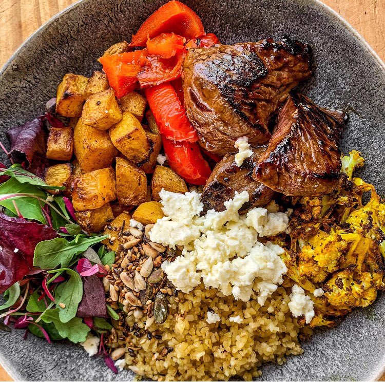 sne_mbambo's tweet photo. Simple nourish bowl for lunch today  because time is not on my side. https://t.co/UpSdoda9ri