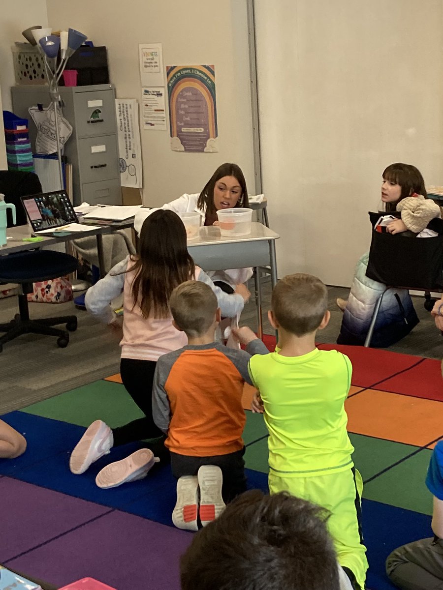 teachmrsstrong's tweet photo. When your student teacher, Miss O’Dell rocks out the Science coat… you know the experiment is going to be awesome! @NKCSchools @nv_panthers #inspireothers #educatorintraining #engagement #alwaysmakelearningfun https://t.co/gPVTKbngkL