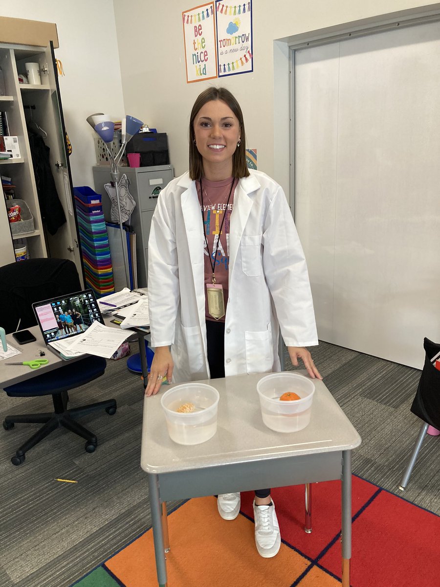teachmrsstrong's tweet photo. When your student teacher, Miss O’Dell rocks out the Science coat… you know the experiment is going to be awesome! @NKCSchools @nv_panthers #inspireothers #educatorintraining #engagement #alwaysmakelearningfun https://t.co/gPVTKbngkL