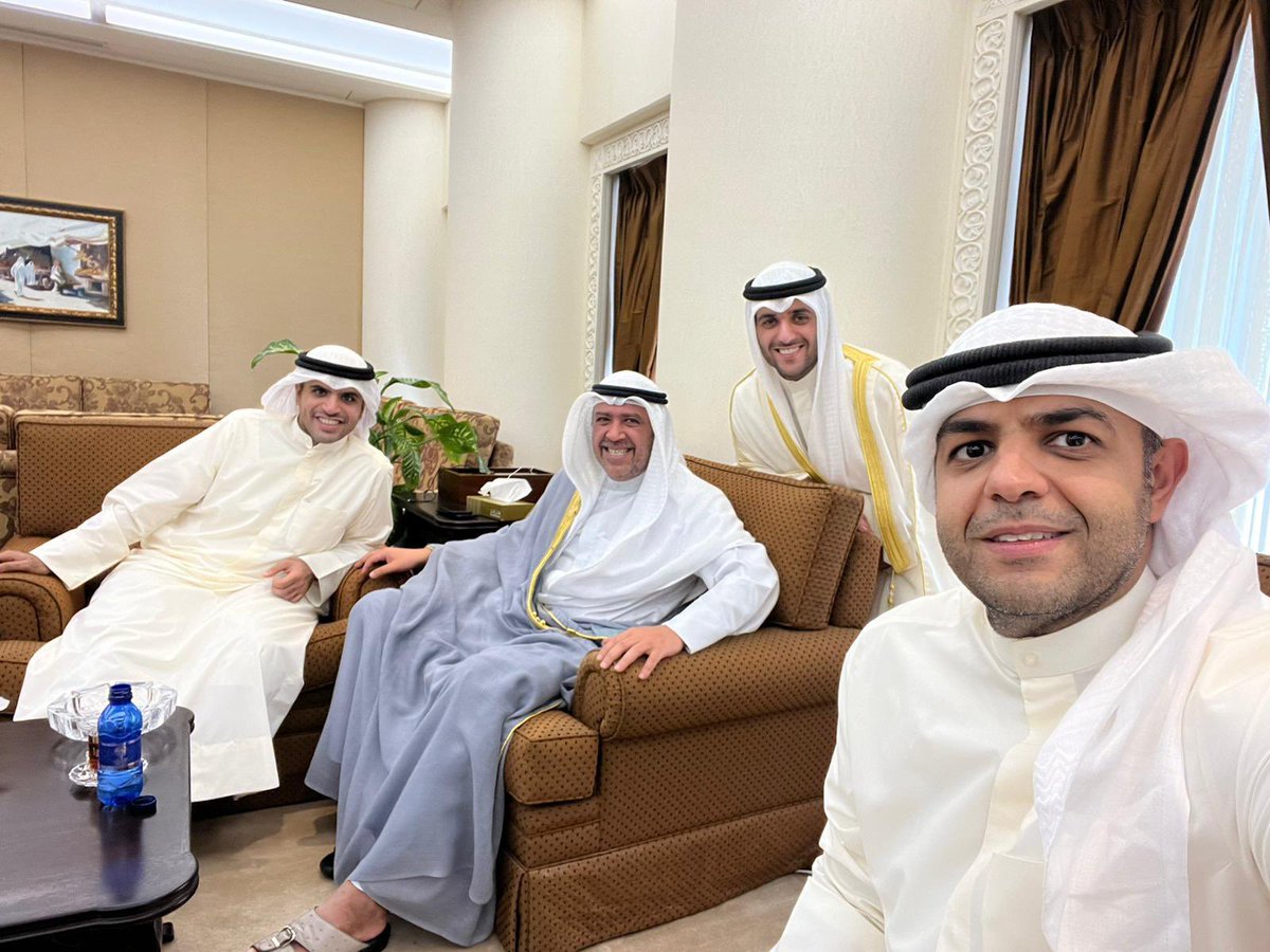 معالي الشيخ أحمد فهد الأحمد الجابر الصباح في قاعة كبار الشخصيات في افتتاح مجلس الأمة اليوم واصحاب السعادة وكيل ديوان سمو رئيس مجلس الوزراء الشيخ خالد طلال الخالدالصباح ومدير مكتب سمو رئيس الوزراء حمد بدر العامر  والشيخ مبارك الحمود الصباح