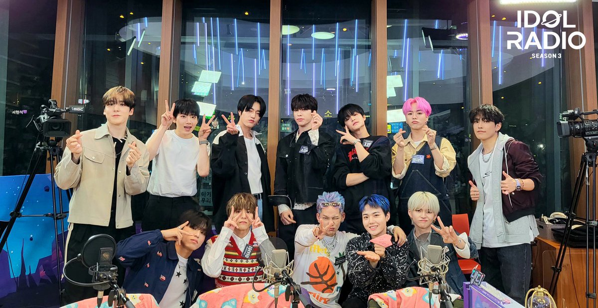 YEONGYUNHO's tweet photo. Hello Hello Hello Everywhere, TREASURE was here as our 11th guest on Idol Radio. Their cheerfulness filled the room and made the broadcast an enjoyable one. Thank you for coming and good luck on promotions and your upcoming concert. 💎

(@junzkyukim @haruttori @parkjihooan) https://t.co/e2sxjoJNa3