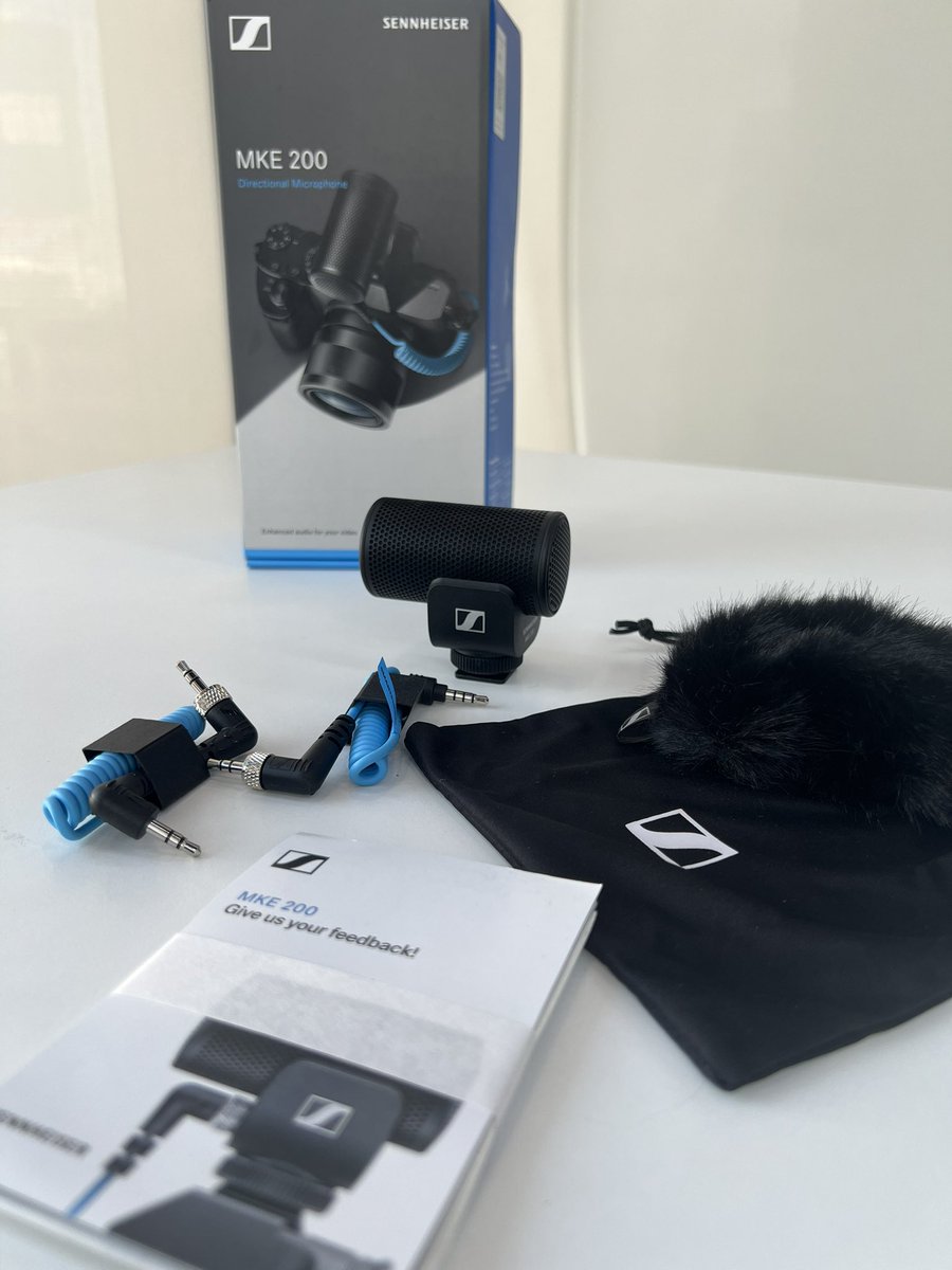 shrutzsharma's tweet photo. #sennheiser’s two audio mics for content creators. Good audio quality &amp; easy to set-up!
#MKE200 
On-Camera/smartphone microphone
₹8,490/-
#XSlav 
Compatible with mobile &amp; computer 
₹4,700/-
@SennheiserIndia @Sennheiser https://t.co/DqPClR9OpA