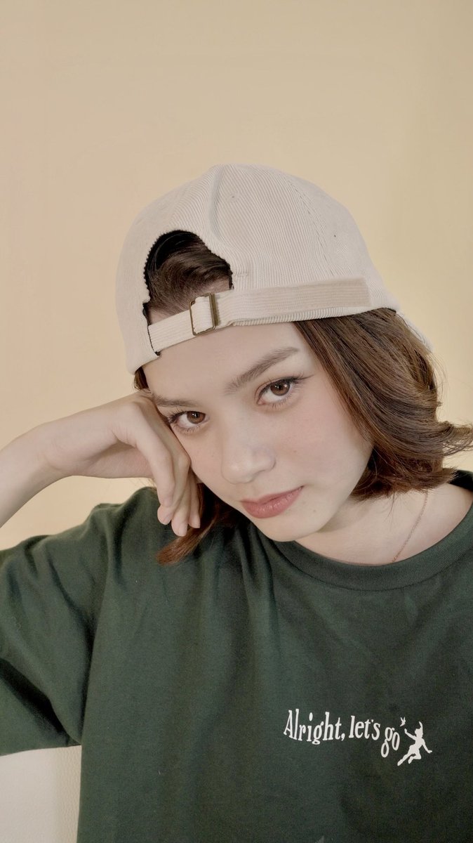 AngelssBecky's tweet photo. Skater boi🤍
#beckysangels https://t.co/nYw9dLN8FQ