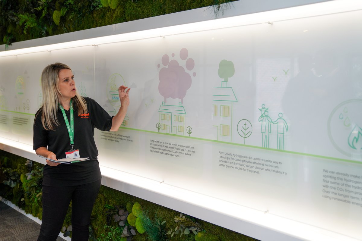 grahamstuart's tweet photo. Hydrogen news 🚨: 

Cadent have opened a new hydrogen demonstration centre open to the public in Whitby, ahead of a wider gas industry led campaign to raise awareness of Hydrogen use in homes.  

(1/3) https://t.co/kTLBCaC7lJ