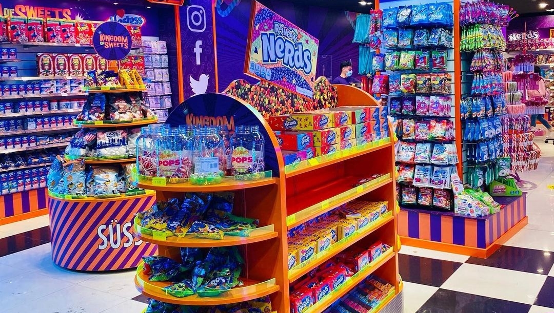 Kingdom_Sweets's tweet photo. So many sweets, so little time 🍬
#pickandmix #pickandmixcrew #treats #sweets #candy #desserts #sugarrush #picknmix #picknmixsweets #sour #pickandmixsweets #americansweets #pickandmix #bubblegum #sweetie #retrosweets https://t.co/WrlVW3q91z