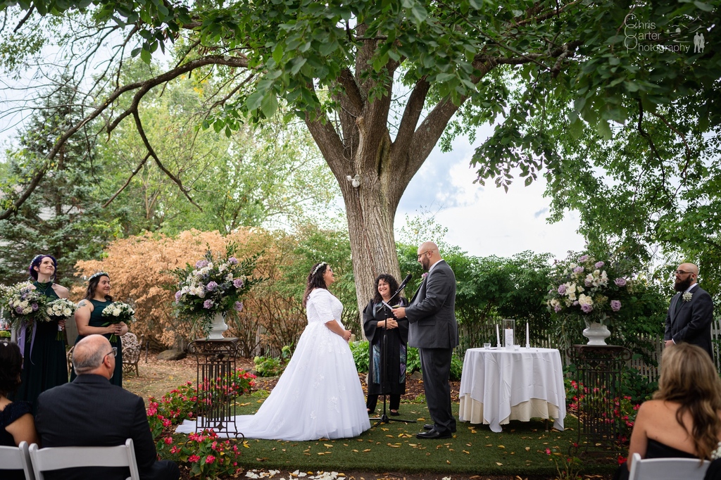FeastCaterers's tweet photo. Another #sneakpeek from Chris Carter Photography! 🙌 An absolutely beautiful wedding ceremony followed by gorgeous golden hours photos = perfection! ❤️ Congratulations, Jennifer and Nicholas!⁠
⁠
#fallwedding #septemberweddings #weddingceremony #weddingvenue https://t.co/KXaPaXux1h
