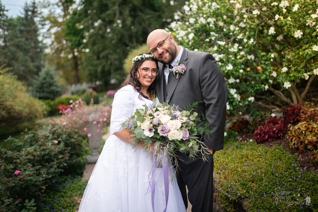 FeastCaterers's tweet photo. Another #sneakpeek from Chris Carter Photography! 🙌 An absolutely beautiful wedding ceremony followed by gorgeous golden hours photos = perfection! ❤️ Congratulations, Jennifer and Nicholas!⁠
⁠
#fallwedding #septemberweddings #weddingceremony #weddingvenue https://t.co/KXaPaXux1h