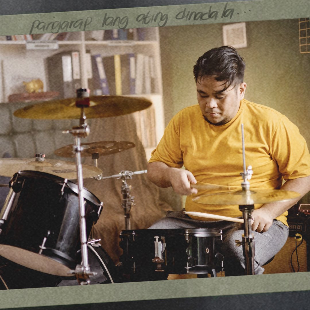 "Pangarap lang ating dinadala"

⚠️Bagong kantaaaaaa!⚠️ Available na ang "Harap ng Salamin" sa youtube channel namin (MV) at sa spotify! Click nyo lang ung link sa ibaba ⬇⬇⬇:

Music Video on Youtube: 
bit.ly/wwHNSmv

Spotify:
spoti.fi/3EbK6gL