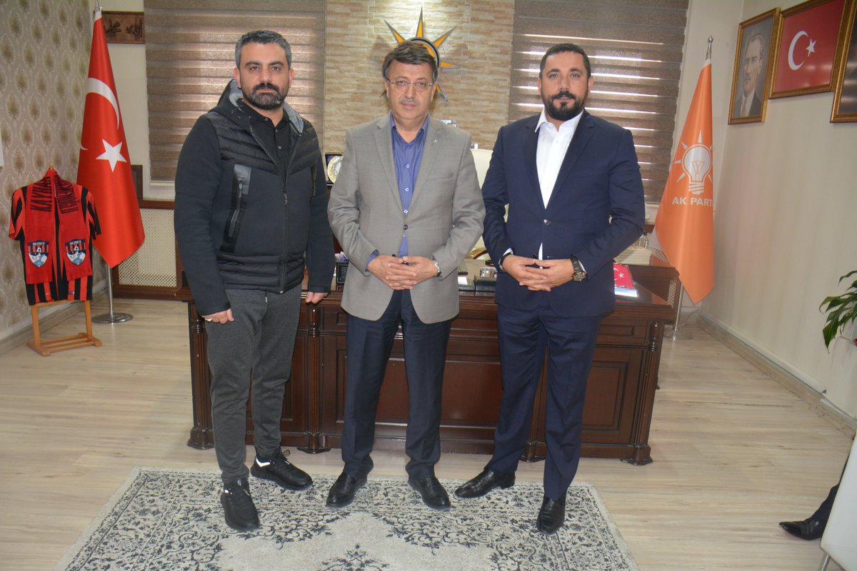 İl Başkanımız @K_Turkmenoglu_V, Van Spor Futbol Kulübü Başkanı Ferhat Kıyak'ı makamında kabul ederek kendisiyle bir süre görüştü. #Hedef2023🇹🇷 @erkankandemir @gokhan_girgic