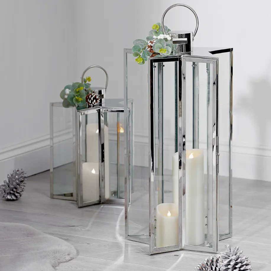 AlexandraRetail's tweet photo. Star light, shine bright ⭐️✨

You can shop these beautiful lanterns in store @homebargains now!  Medium £19.99, large £29.99 🤩 https://t.co/39P1WzoIFe