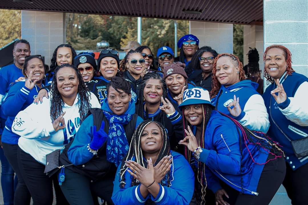 Teeberry1121's tweet photo. @MadooraF @itsme__azairah PWIs do homecoming as well. Just came back from mine https://t.co/zJeWsYl7Tm