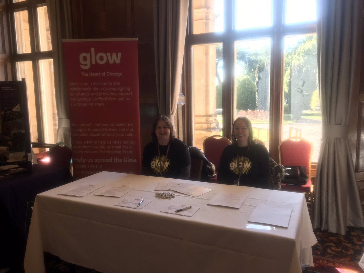 SarahL324's tweet photo. @findtheglow are at Keele Careers, Placements and Volunteering Fair today. If you are interested in volunteering come and speak to us about our opportunities @KeeleSUv @KeeleUniversity @KeeleSU @LifeAtKeele #volunteer #MakeADifference #DomesticAbuse #StokeOnTrent #Staffordshire https://t.co/e9NflkxKEl