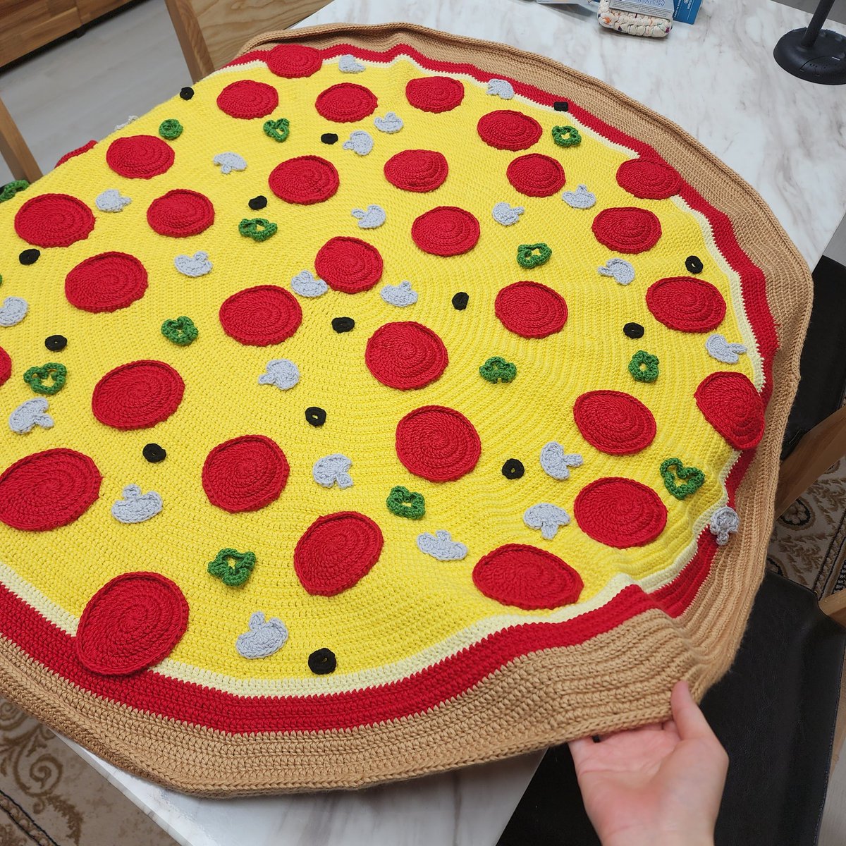 elibutter_knits's tweet photo. #fo 한국에서 제일 큰 피자 패대기 치는 영상 ft.뜨개버스

뜨개란 뭘까 https://t.co/Vcf6pRvu9U