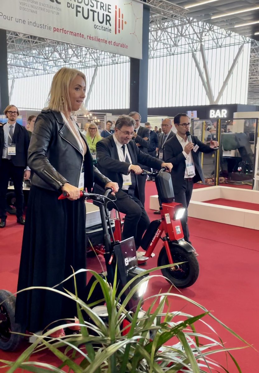 CMQE Aéronautique et Spatial (@cmqe_as) on Twitter photo The place to be 🚀 | Ne manquez pas de venir découvrir le stand @Pad_occ : LA Plateforme d’accélération vers l’industrie du futur d’ #occitanie Les équipes Pad’Occ n’attendent que vous ! <a href="/SalonSiane/">Salon SIANE</a> The place to be 🚀 | Ne manquez pas de venir découvrir le stand @Pad_occ : LA Plateforme d’accélération vers l’industrie du futur d’ #occitanie Les équipes Pad’Occ n’attendent que vous ! <a href="/SalonSiane/">Salon SIANE</a>