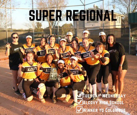 Tigers hit the field at 5:30. See you there! gofan.co/app/events/738…