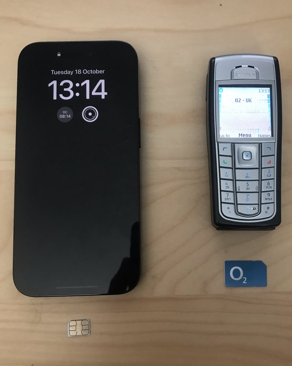 alphabetter's tweet photo. Phones grow and SIMs shrink. Call it Sharp’s Law https://t.co/vZBuojsVSY