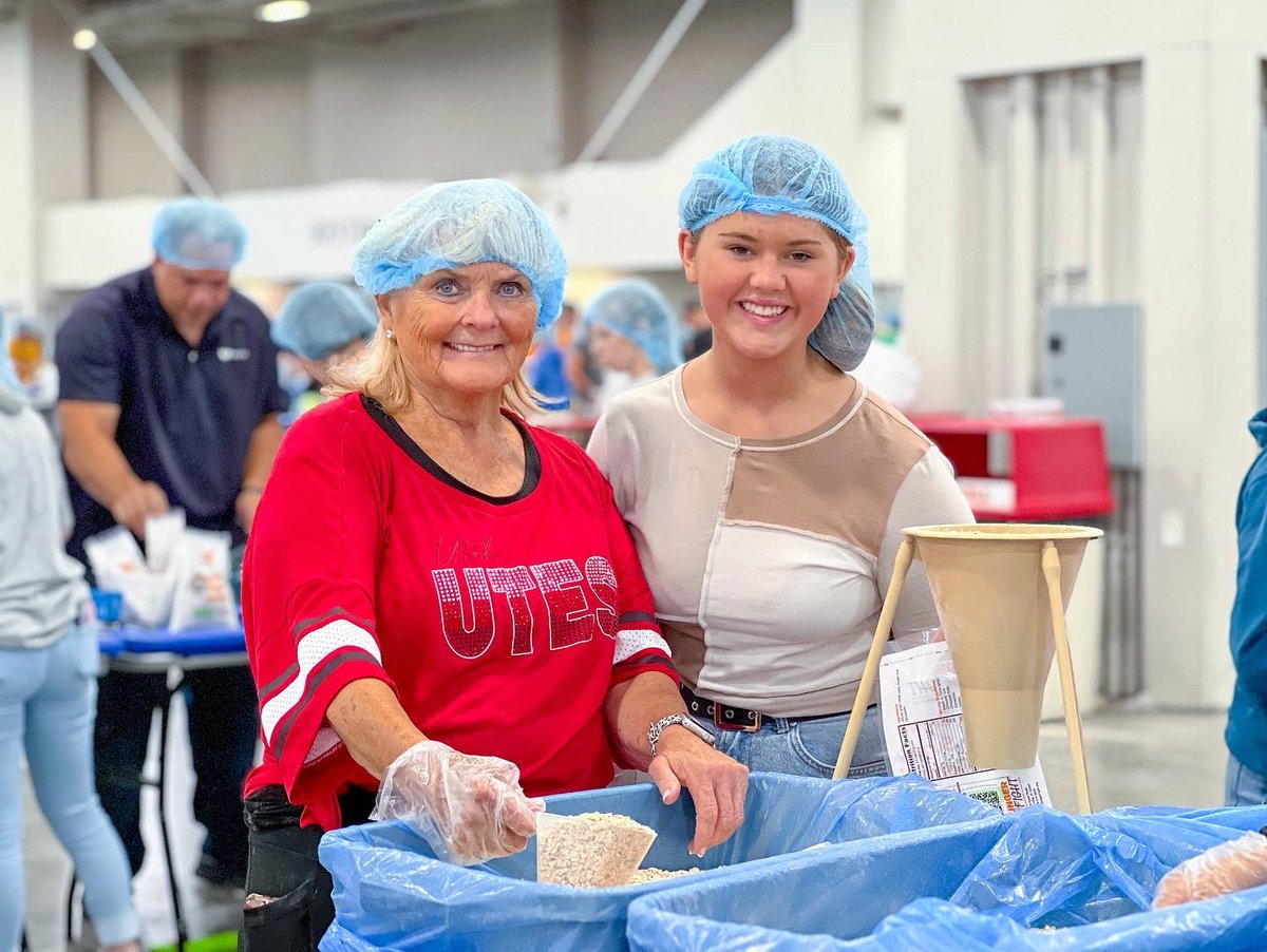hunger_fight's tweet photo. Over three days time, participants were able to pack 1,019,760 meals for families supported by the Utah Food Bank. To say that the event was successful would be an understatement. #HungerFight #SiliconSlopes #OMM https://t.co/WjrcoUy4KI