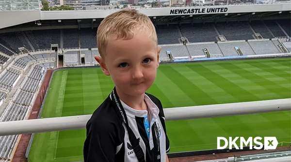 Six-year-old Leland is mad about football ⚽

Leland has Myelodysplastic Syndrome (MDS) and needs a bone marrow transplant by the end of the year 🙏

Are you 17-55 and in general good health? Register to become a potential lifesaver: dkms.org.uk/leland_tw

#LelandsLifesaver