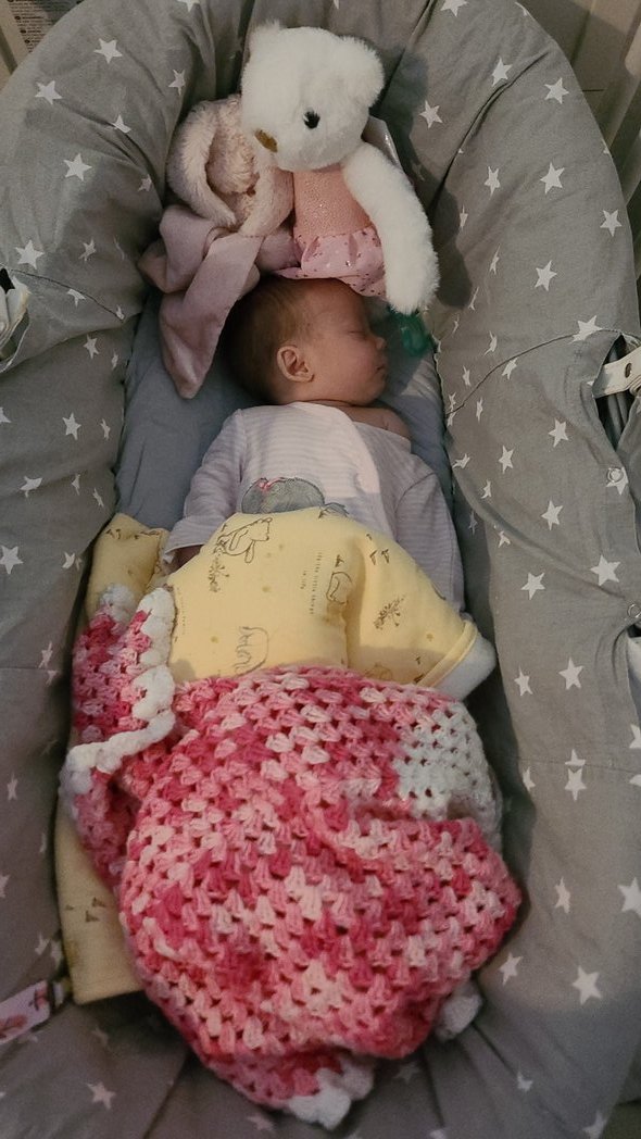 xBeth93's tweet photo. Thank you @LewisCapaldi and your singing for always helping get my baby to sleep. Youngest fan over here 🥺 https://t.co/UXUFpuL4Sg