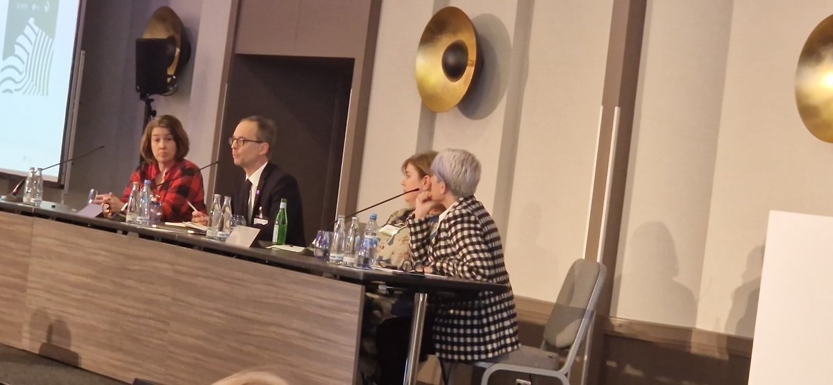 SciencePOD tweet media