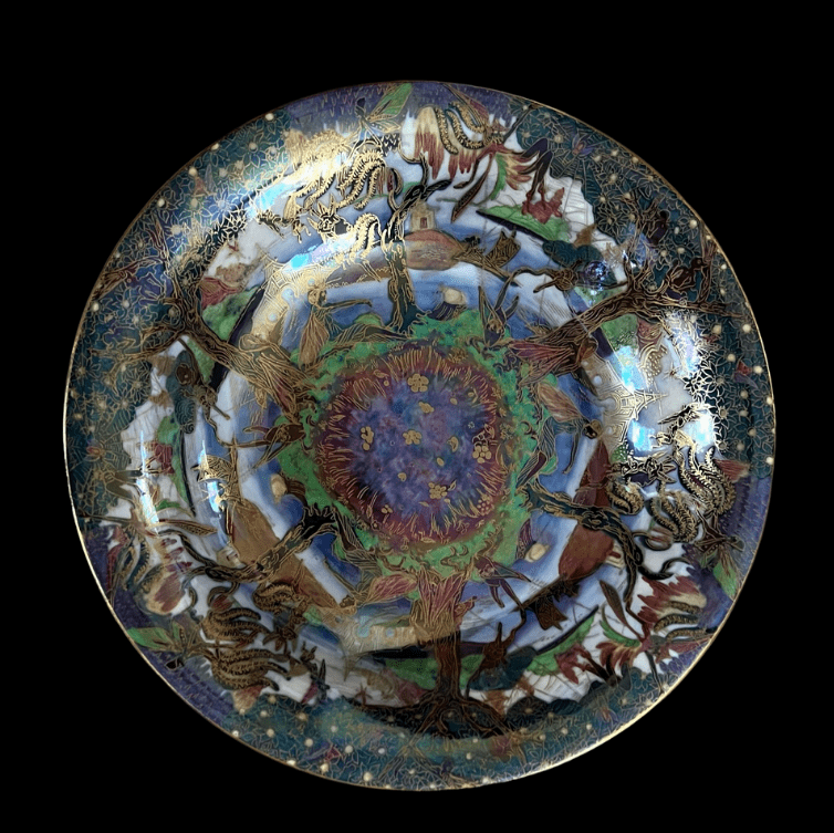 BADA1918's tweet photo. One of the highlight objects in this week’s newsletter 📩A stunning Wedgwood Fairyland Lustre lilly tray by Daisy Makeig Jones, circa 1920. From the stock of BADA Member Ad Antiques.

Click here to read more: https://t.co/gLSV7LniUO https://t.co/UDVn5HMojv