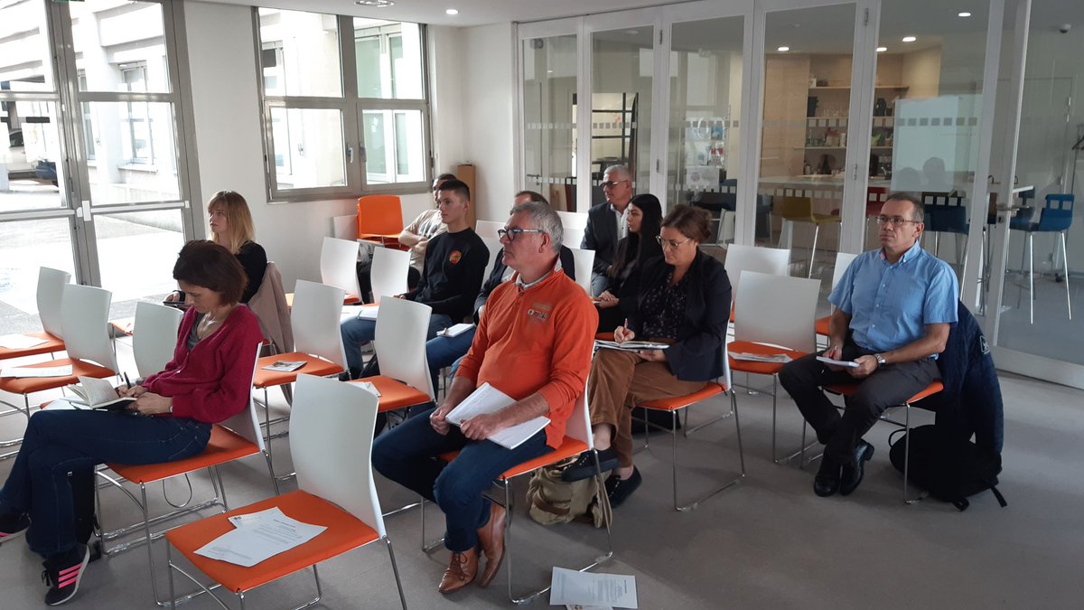 🤩 C'est parti pour l'atelier #Foliweb sur les outils de mesure statistique du Web. 
Atelier proposé par <a href="/CCINantes/">CCI Nantes St Nazaire</a> <a href="/Foliweb/">Les Foliweb</a> et animé par <a href="/aurelien_caruel/">Aurélien Caruel</a>