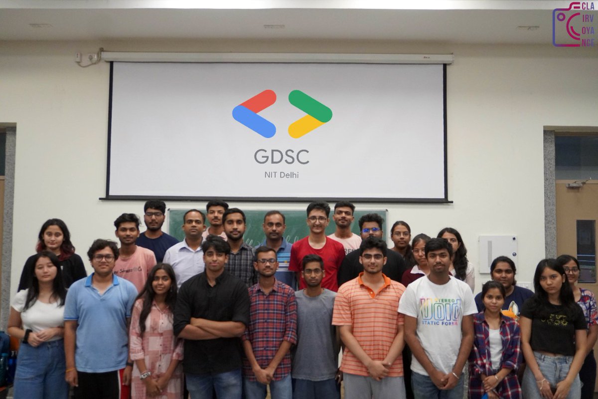 GDSC_NITD's tweet photo. Hello everyone! 👋
The first offline event hosted by GDSC NIT Delhi on September 26 has concluded.
Participants were taught the fundamentals of app development using  Kotlin and Compose during the event👩🏻‍💻
A video of event has been uploaded on Youtube.
See you at the next event! https://t.co/vzB4yvN4NY
