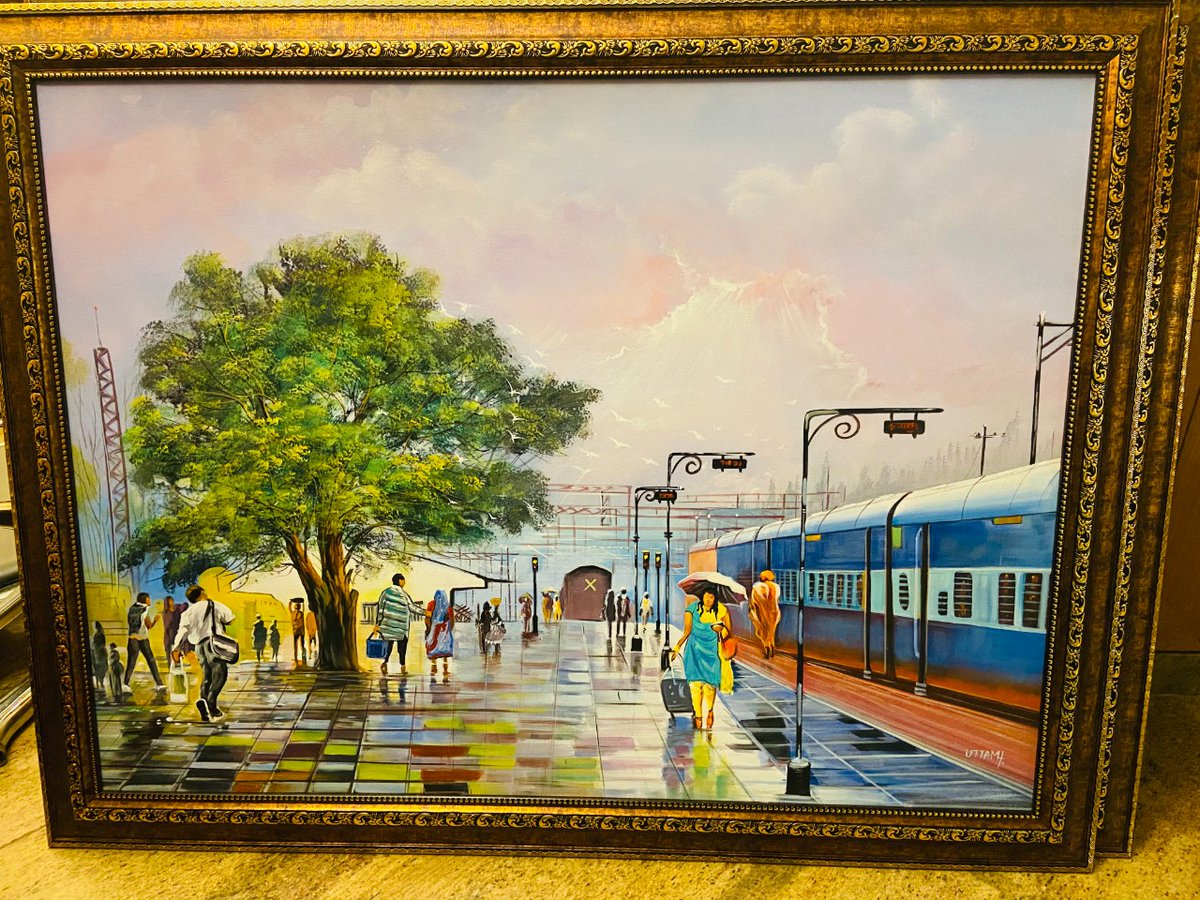 RailMinIndia's tweet photo. जज्बे को सलाम!

विभिन्न पुरस्कारों से सम्मानित दिव्यांग फुट आर्टिस्ट श्री उत्तम भारद्वाज ने तमाम चुनौतियों का सामना करते हुए अपने पैर से पेंटिंग बनाने में महारत हासिल की है। राष्ट्रीय रेल संग्रहालय, दिल्ली में देखिए उनके द्वारा बनाई गई पेंटिंग की प्रदर्शनी। https://t.co/ys4kBRsFci