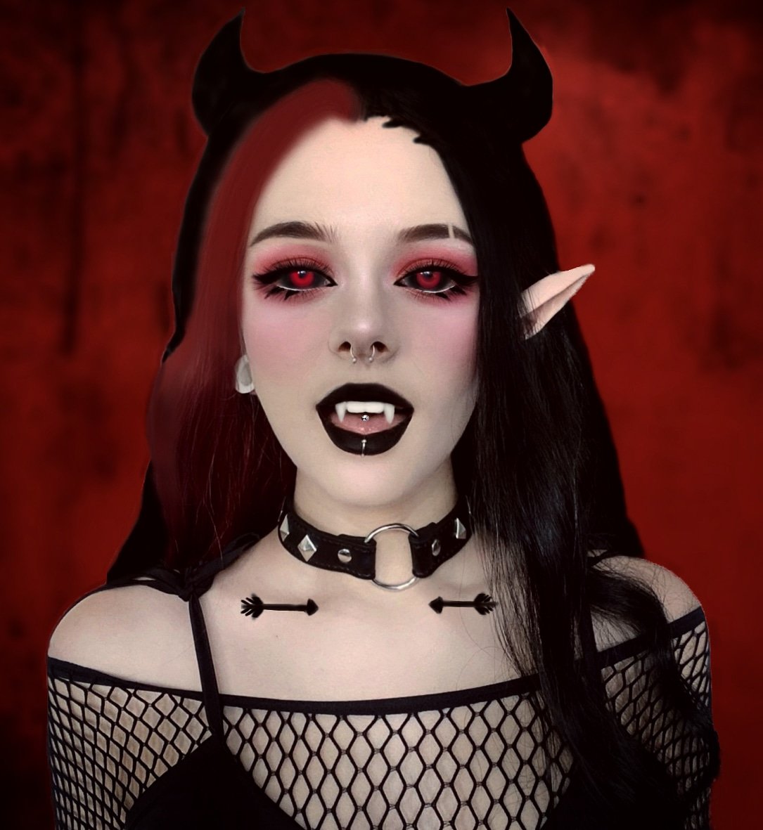 elviratrepovici's tweet photo. ✖🥀Vampire Devil 🥀✖
-
-
Lens by @pinkyparadisedotcom
-
-
-
#halloween #halloween2022 #pinkyparadisedotcom #vapire #devilgirl #spookyseason #spooktime #gothic #spookyseason https://t.co/njO2JVZ7lH