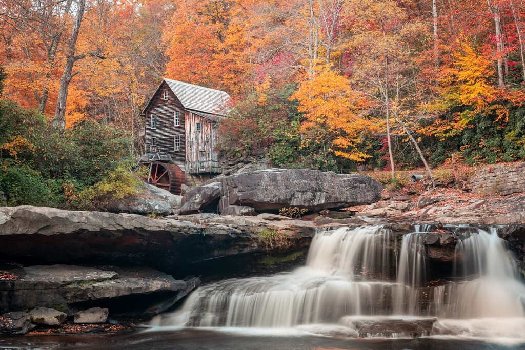 WilyGuy's tweet photo. Nestled into Babcock State Park in West Virginia, the Glade Creek Grist Mill is one of the most photographed fall foliage spots in the country. There are many photos of this spot but I needed to see it and try to get something with my flavor on it.
@only… https://t.co/ZZibJJxYOQ https://t.co/7kVAA3Dk7A