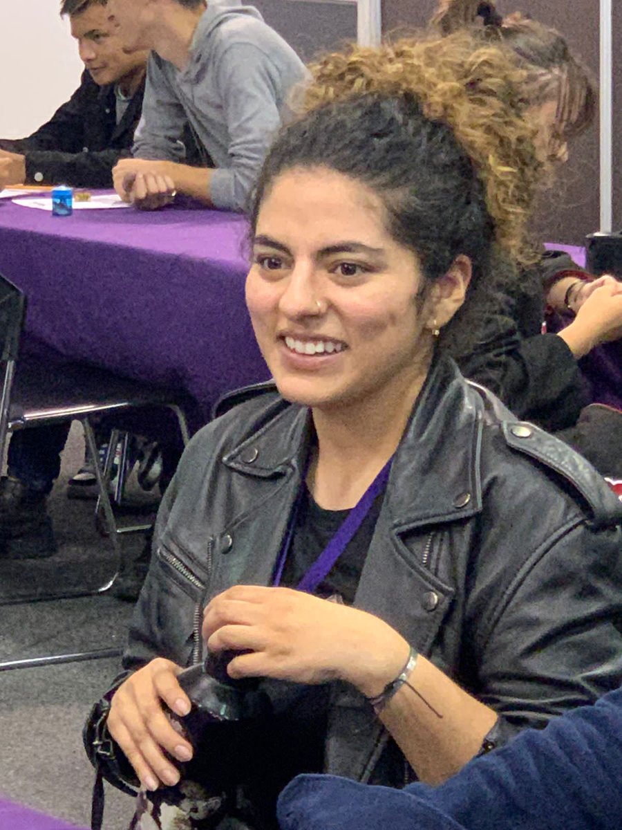 EstonoesDnD's tweet photo. Gracias a todos los que compartieron con nosotros en @universoSOFA este año, fue una experiencia increíble y esperamos que la primera de muchas!
Salimos agotados pero la pasamos muy bien jugando rol con todos ustedes 😊 https://t.co/EPU1UTTYwW