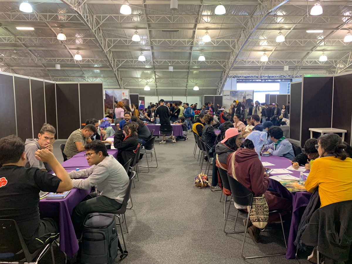 EstonoesDnD's tweet photo. Gracias a todos los que compartieron con nosotros en @universoSOFA este año, fue una experiencia increíble y esperamos que la primera de muchas!
Salimos agotados pero la pasamos muy bien jugando rol con todos ustedes 😊 https://t.co/EPU1UTTYwW