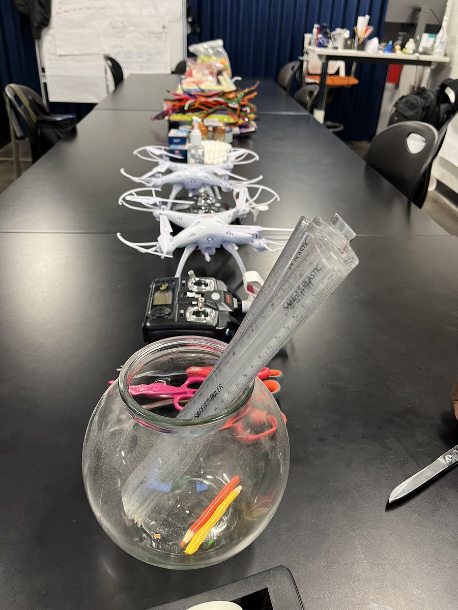 HSHS_AP_Parvaiz's tweet image. Looks like Physics classes @CodeRVA1 are up to something 😎 What could it be? Tune in later to see more details 😀#WeAreCodeRVA #physicsisfun #forces #acceleration #drones #parachutes