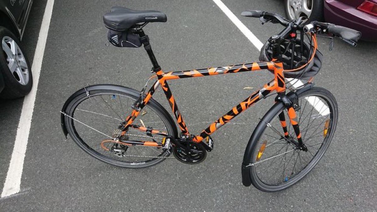 ⚠️ALERT STOLEN BICYCLE⚠️bike was just stolen at some point between 4pm yesterday at 12 today in Kilmainham on South Circular, have a look at the picture and retweet to share thanks