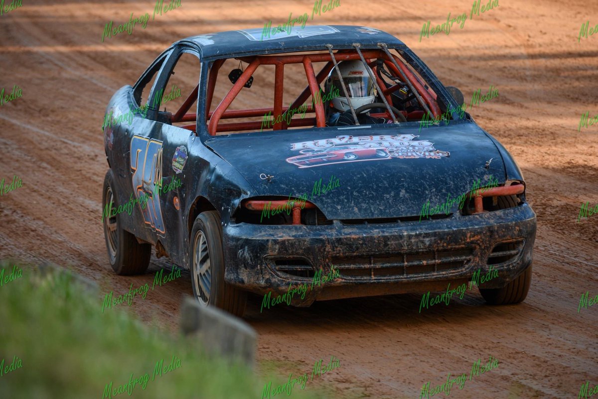 amed29m's tweet photo. Halloween havoc at fairgrounds raceway https://t.co/pmUYwuJjNe