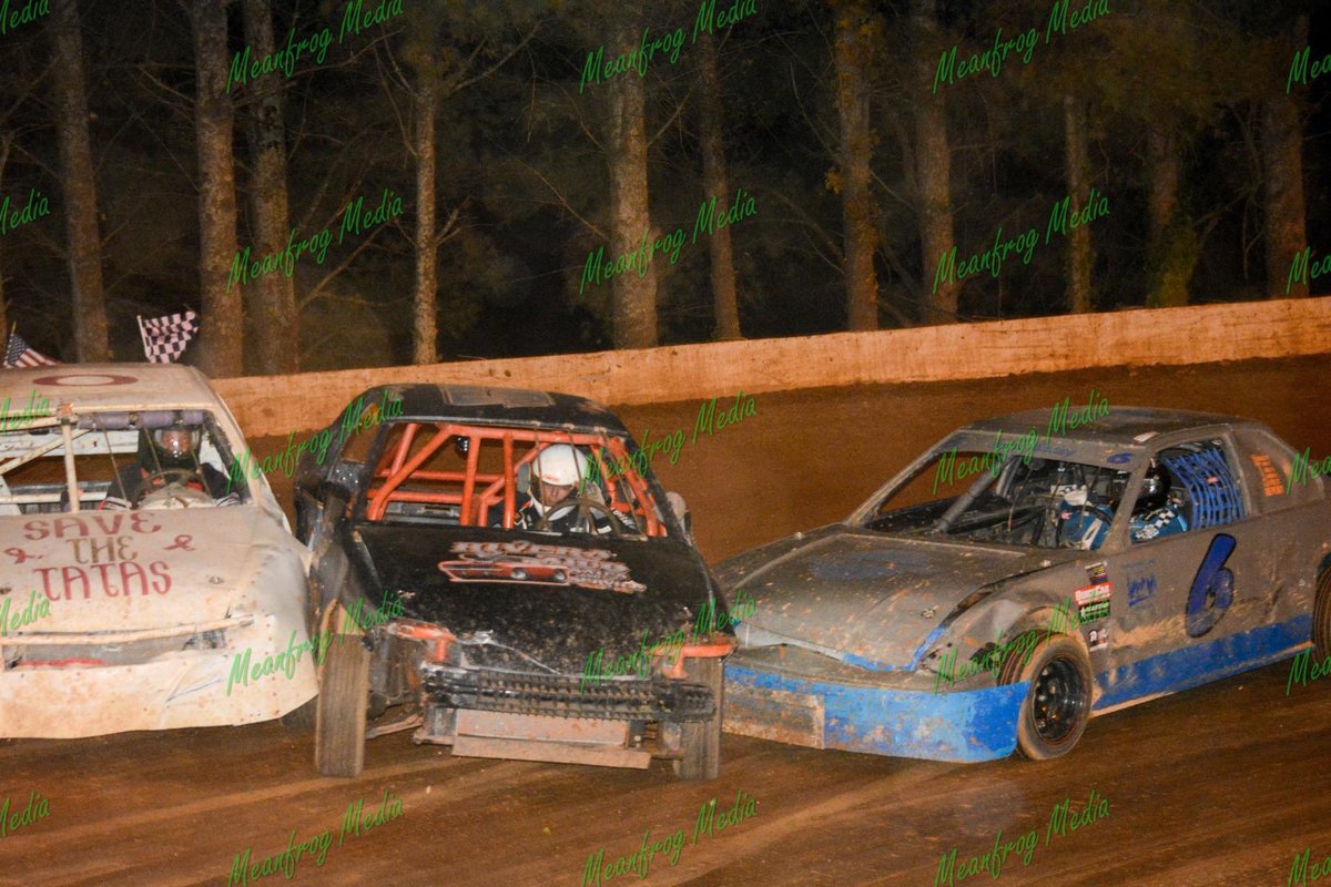 amed29m's tweet photo. Halloween havoc at fairgrounds raceway https://t.co/pmUYwuJjNe