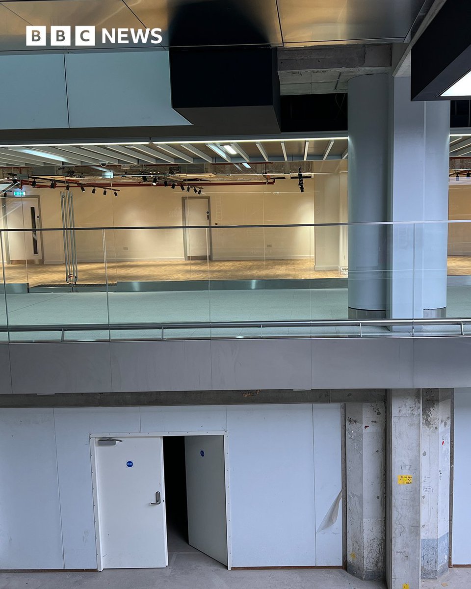 BBCLondonNews's tweet photo. There is an eerie silence in a shopping centre beneath London Waterloo. Most of the shops sit empty. 
📱Find out why here: https://t.co/xmU06dEfZv https://t.co/AUgOwQMDek