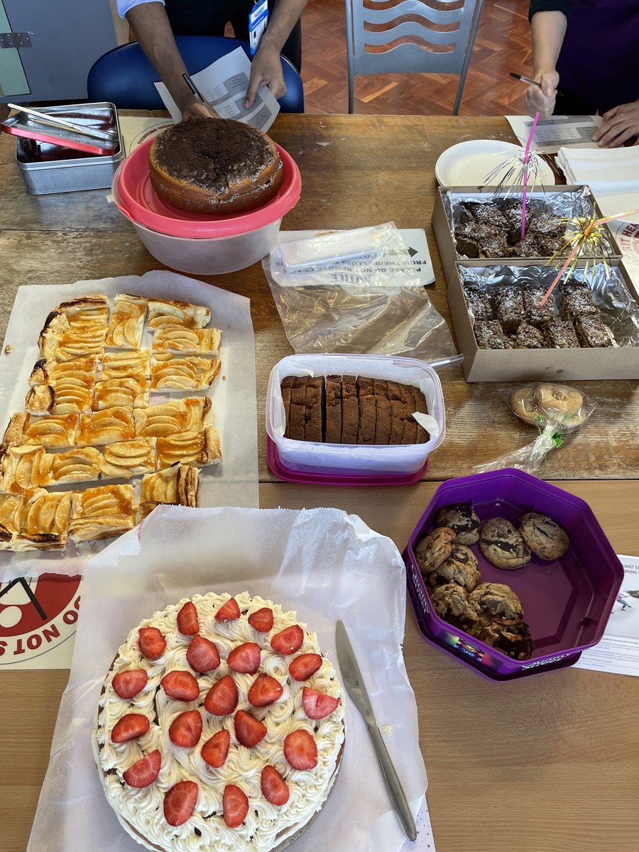 To celebrate this special day, some of our technicians have baked for us! it's a cake competition! and we've a winner 😊Norica and her Japanese cake, well done! Congratulations! #RxTechDay @APTUK1 @SarahStern123 @NorthMidNHS Thank you to the 3 judges (p'cists & TP) too #teamwork