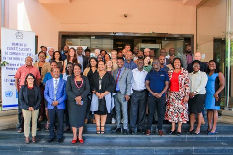 LPI_voices's tweet photo. In many places, communities are leading on innovation to climate security challenges. This week @LPI_voices is hosting @UNDP and environmental peacebuilders to discuss research on community adaptations to changing climate and security risks in 🇰🇪,🇺🇬&amp;🇪🇹 https://t.co/6xwiZWERNr