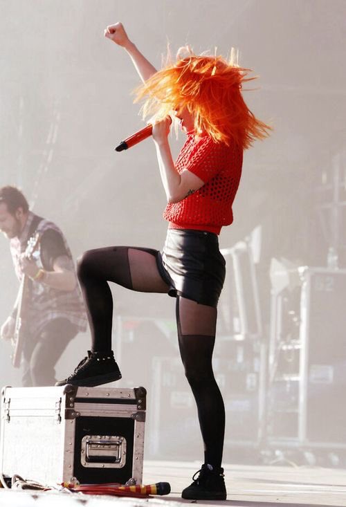 vocals_hayley's tweet photo. hayley williams best live vocals thread: https://t.co/ULgFKZs2DN
