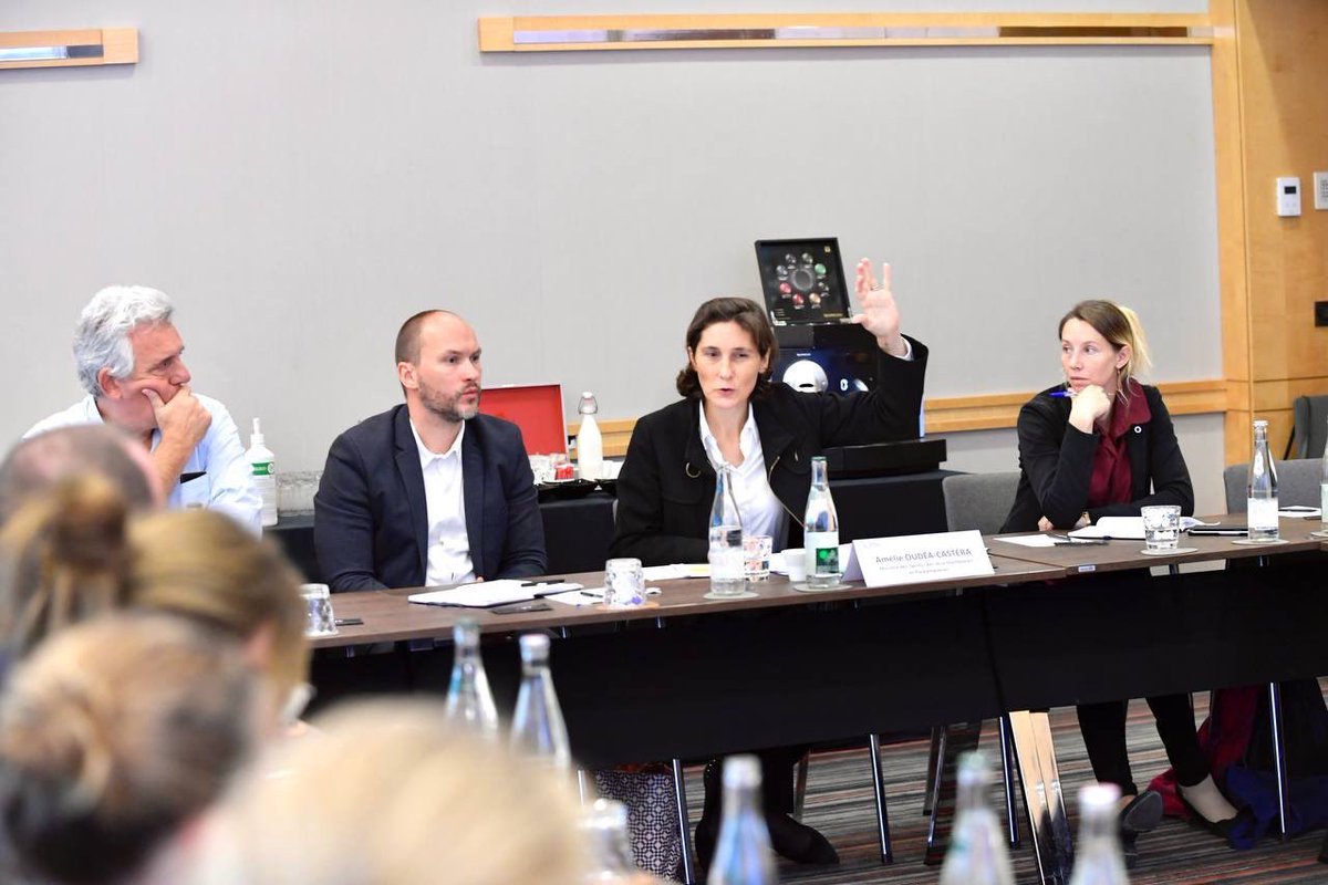 Amélie Oudéa-Castéra tweet media