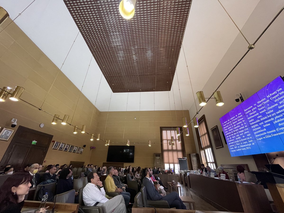 Fakültemiz Fransız Dili ve Edebiyatı Anabilim Dalı bünyesinde, APFİ ve Fransız Kültür Merkezi işbirliğiyle düzenlenen “Marcel Proust Türkiye’de” Kolokyumu ilk gününün birinci oturumu Fransızca bildirilerle başladı. 

#MarcelProust